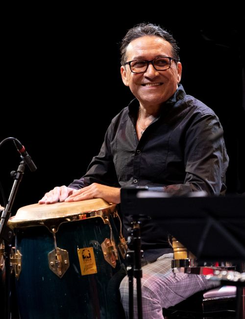 MurSzene Konzert: ISMAEL BARRIOS SALSA EXPLOSION - Special Guest: Ilse Riedler 