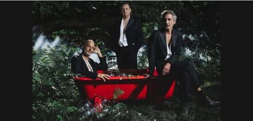 Konzert: the base - It's all going south