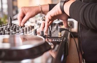 Kunsthauscafe- Live Dj Set
